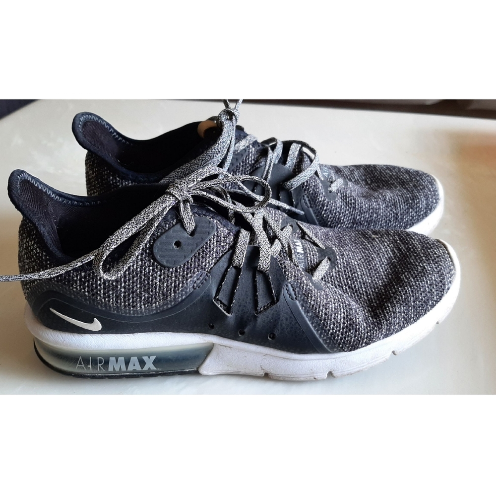 Niki Airmax shoes
